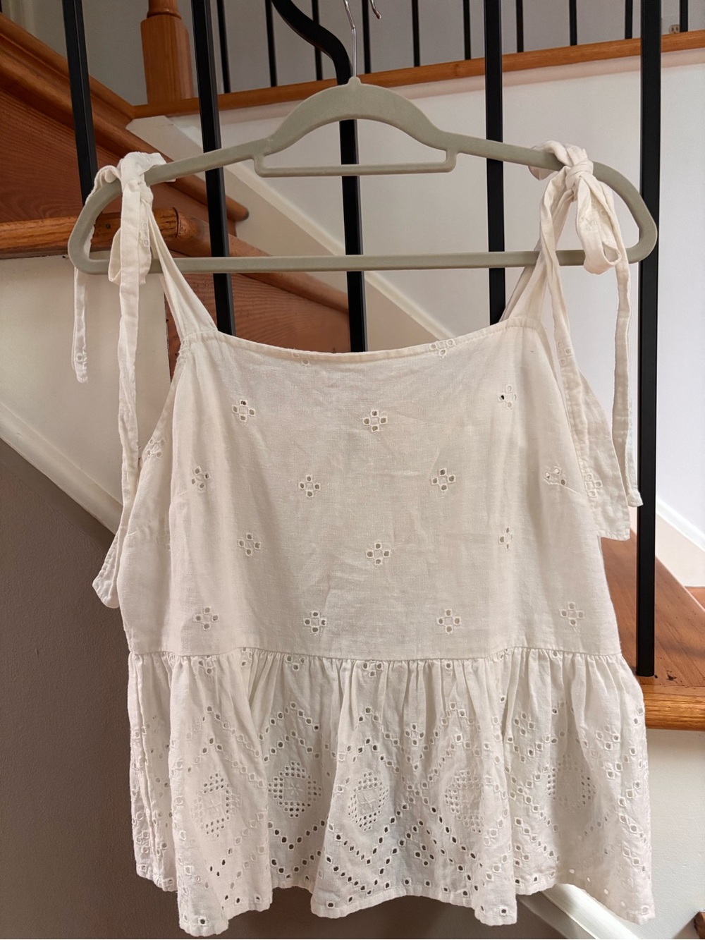 Madewell Women’s Eyelet Tie-Shoulder Peplum Top
